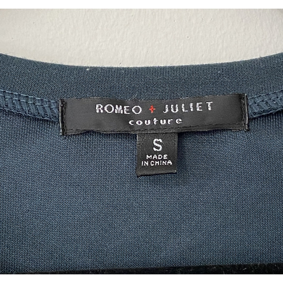 Romeo & Juliet Hunter Green Ruffle Long Sleeve Knit Round Neck Sweater S - Picture 7 of 9